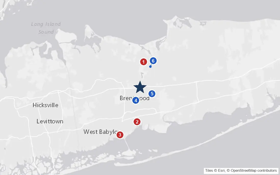 Area map of The Arbors at Hauppauge with the nearest hospitals and LIRR stations